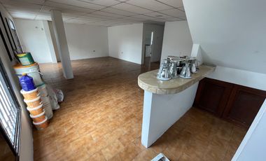 Alquiler de departamento de 4 dormitorios en Kennedy norte