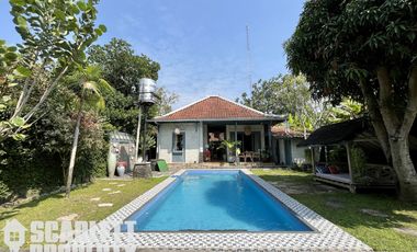 Villa Dengan Kolam Renang di Sewon Jalan Parangtritis Dekat kampus ISI