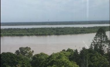 Excepcional semipiso con vista al río Paraná
