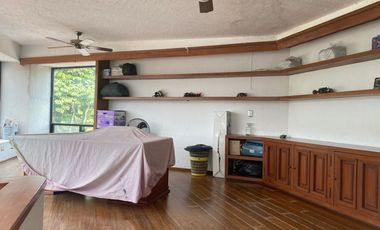 VENDO ESPECTACULAR RESIDENCIA AMUEBLADA EN FRACC. SUMIYA, CUERNAVACA. SEGURIDAD.