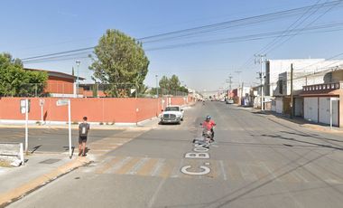 Venta de Casa en  Remate col. Los Heroes Tecamac, Ojo de Agua.