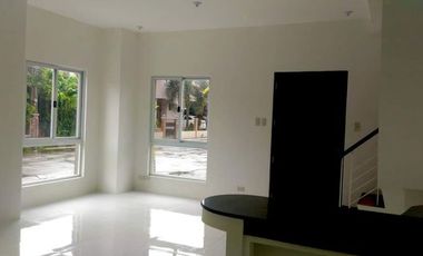 4 Bedroom Single Attached, Villa Dulalia Marilao Bulacan