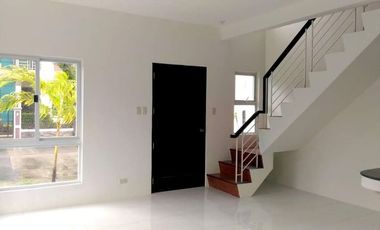 4 Bedroom Single Attached, Villa Dulalia Marilao Bulacan