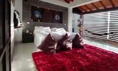 VENTA  DE CASA CAMPESTRE EN ALTOS DE RUITOQUE, 1.120 M2
