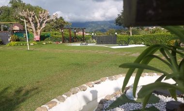 VENTA  DE CASA CAMPESTRE EN ALTOS DE RUITOQUE, 1.120 M2