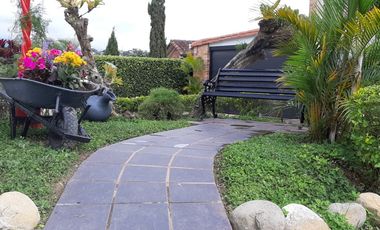 VENTA  DE CASA CAMPESTRE EN ALTOS DE RUITOQUE, 1.120 M2