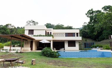 IDEAL LUGAR FINCA BONANZA PARA DESCANSAR DE UN DIA SOLEADO O UNA NOCHE EN FAMILIA.