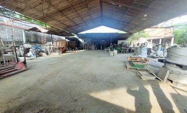 Alquiler de bodega 400m2 con energia trifasica en via a Daule, zona de alto impacto