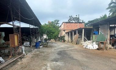 Alquiler de bodega 400m2 con energia trifasica en via a Daule, zona de alto impacto