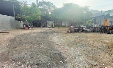 Alquiler de bodega 400m2 con energia trifasica en via a Daule, zona de alto impacto