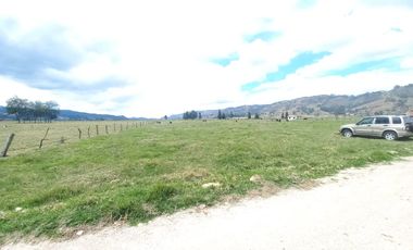 TERRENOS DE OPORTUNIDAD DE 5.400m2 EN EL CRUCE DE CUMBE