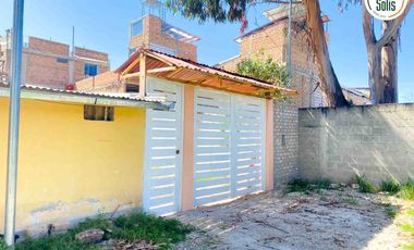 Casa con área verde en venta  Urb. Las Torrecitas