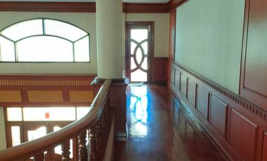 For sale 5 bedrooms Mansion Nakhon Pathom.
