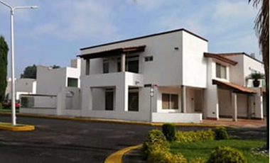 Linda casa en Calle 10 Norte Privada Laureles 2420, Barrio de Jesús Tlatempa, Cholula de Rivadavia, Puebla, C.P. 72770
