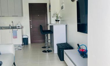 Fully-furnished 1BR condo for rent in Tulip Gardens, Southwoods City