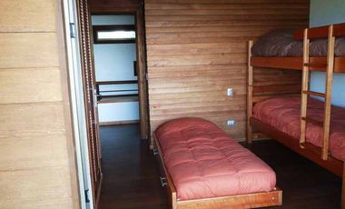 Casa orilla de lago  *638