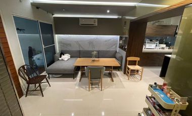 3 Bedrooms Plus study room + 4 Bathrooms a Nicely renovated home for sale at Baan Klang Krung British Town ThongLo