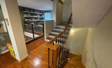 3 Bedrooms Plus study room + 4 Bathrooms a Nicely renovated home for sale at Baan Klang Krung British Town ThongLo