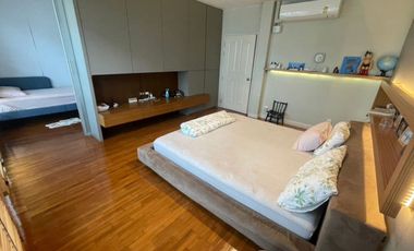 3 Bedrooms Plus study room + 4 Bathrooms a Nicely renovated home for sale at Baan Klang Krung British Town ThongLo