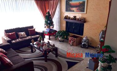 Casa en Venta Pontevedra Bogota