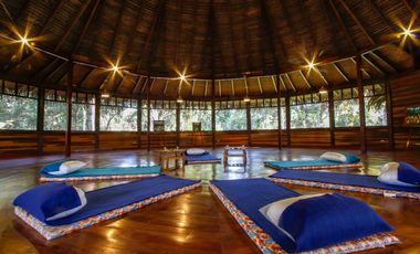 Vendo Hotel Negocio en Marcha Eco Lodge 49.25 Ha CASHIBOCOCHA PUCALLPA PERU