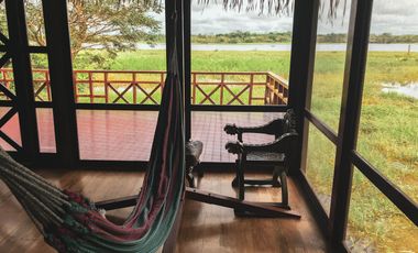 Vendo Hotel Negocio en Marcha Eco Lodge 49.25 Ha CASHIBOCOCHA PUCALLPA PERU
