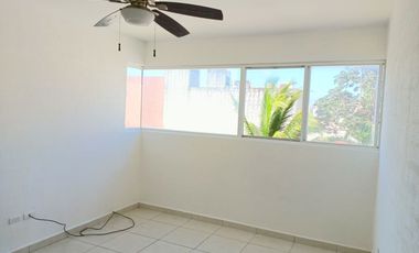 Se Vende Casa en Cancun Jardines del Sur 1 Seguridad 24/7 Terreno Excedente