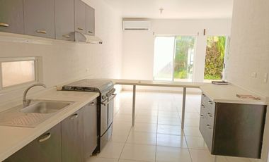 Se Vende Casa en Cancun Jardines del Sur 1 Seguridad 24/7 Terreno Excedente
