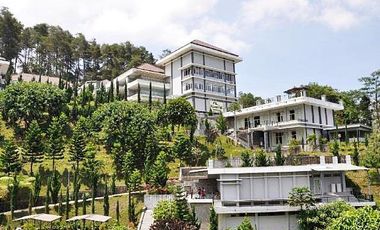 Villa Mewah Di Gunung Lawu Tawangmangu Karanganyar Jawa Tengah