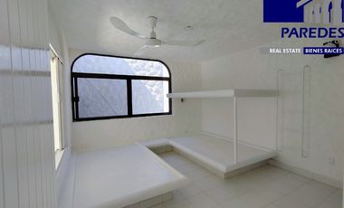 V403 Villa en Venta, 3 recámaras aun costado Hotel Ixtapa Palace