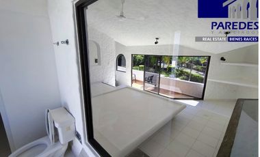 V403 Villa en Venta, 3 recámaras aun costado Hotel Ixtapa Palace