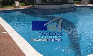 V403 Villa en Venta, 3 recámaras aun costado Hotel Ixtapa Palace