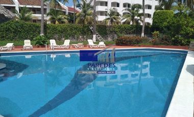 V403 Villa en Venta, 3 recámaras aun costado Hotel Ixtapa Palace