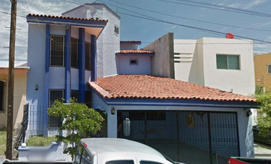 Se vende excelente casa José Vasconcelos, Jardines Vista Hermosa III, Colima, Col., México