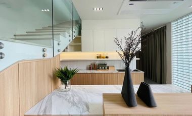 Modern style house for sale With swimming pool, San Kamphaeng, Chiang Mai