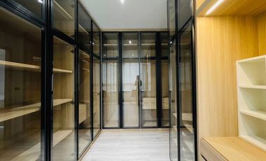 Modern style house for sale With swimming pool, San Kamphaeng, Chiang Mai