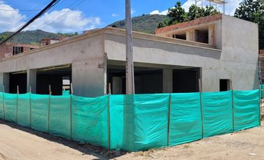 Oportunidad! Se arriendan espacios ideales para su negocio!