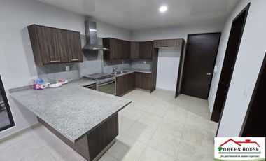 VENTA CASA EN RINCON DE LOS ENCINOS, LERMA . JUNTO CLUB DE GOLF LOS ENCINOS
