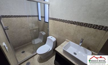 VENTA CASA EN RINCON DE LOS ENCINOS, LERMA . JUNTO CLUB DE GOLF LOS ENCINOS