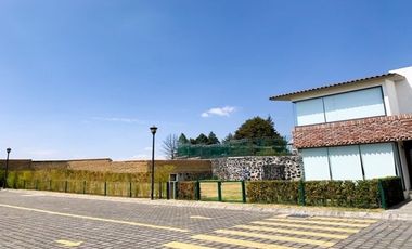 VENTA CASA EN RINCON DE LOS ENCINOS, LERMA . JUNTO CLUB DE GOLF LOS ENCINOS