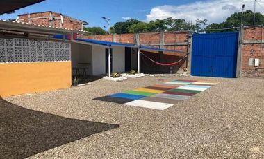 VENDO CASA HOTEL EN L  EN GIRARDOT  800 MTRS2 PISCINA+PARQUEADERO