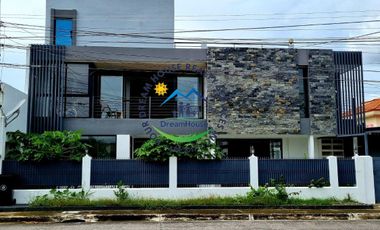 5 Bedroom House with Pool for Sale in Pooc, Talisay City, Cebu