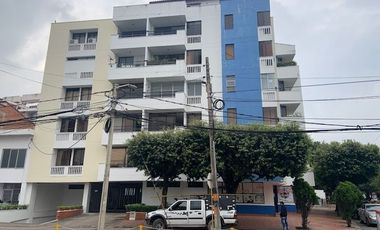 APARTAMENTO. EXCELENTE UBICACION