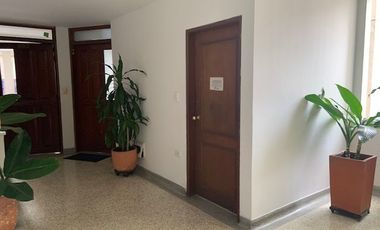 APARTAMENTO. EXCELENTE UBICACION