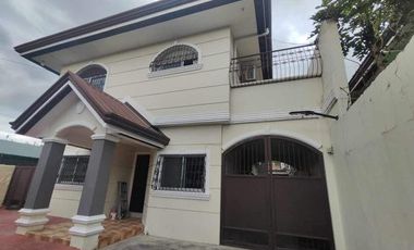 4-BR House for Rent at Betterliving Paranaque City