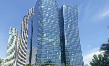 Join a collaborative coworking environment in Regus 8 Rockwell - Makati City