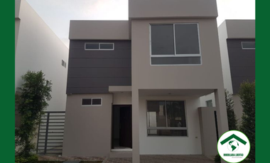 CASA EN VENTA POR ESTRENAR EN URBANIZACIÓN EN ZONA NORTE DE PORTOVIEJO