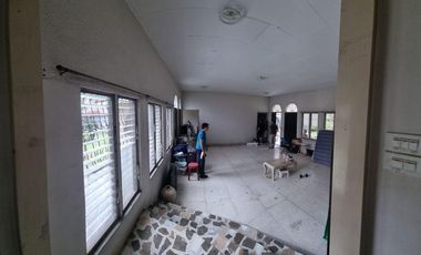 For Rent Old House for Semi Commercial Use in Lahug, Cebu City