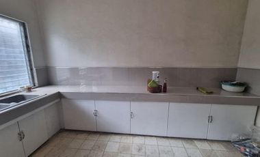 For Rent Old House for Semi Commercial Use in Lahug, Cebu City
