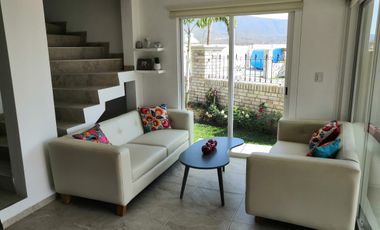 Casa en Venta con alberca Roof Garden al Sur Cuernavaca en Xochitepec Morelos